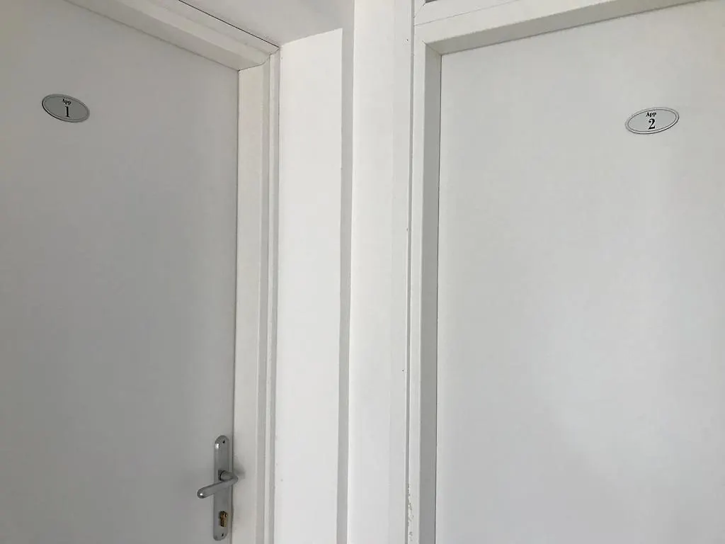 Apartments Bonvenon2Center Πούλα 0*,  Κροατία
